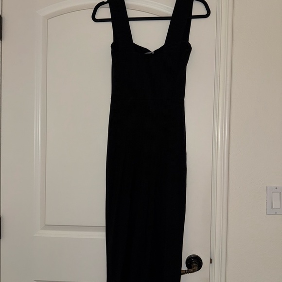 eformation Black Dress. Jersey Ribbed material. Side slit. Size Small. NWT. - Picture 4 of 4